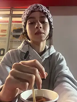 Snapshot of salome-brown chatting on 02/21/26, 12:00 salome-brown online show from 02/21/26, 12:00