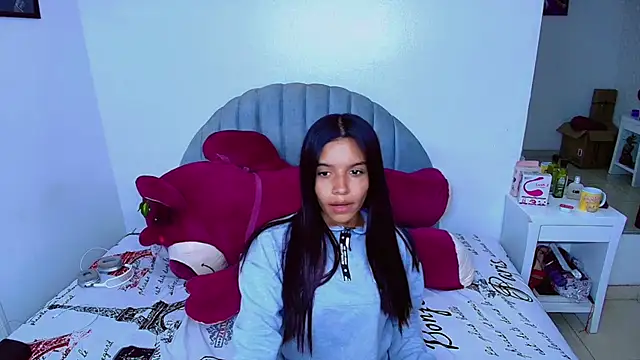 charlotte 0309 online show from 12/04/25, 08:50