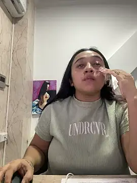 Snapshot of cata_megan chatting on 12/05/24, 03:15 cata megan online show from 12/05/24, 03:15