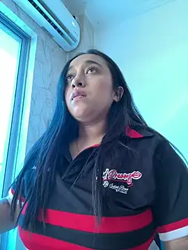 Snapshot of cata_megan chatting on 12/30/24, 04:08 cata megan online show from 12/30/24, 04:08