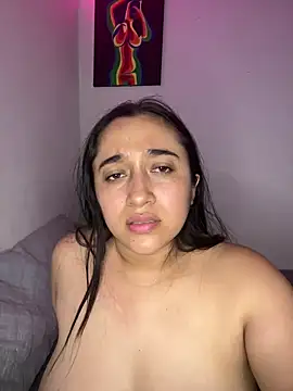 Snapshot of cata_megan chatting on 01/04/25, 02:56 cata megan online show from 01/04/25, 02:56