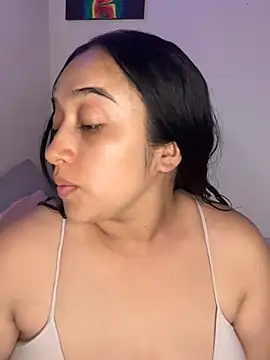 Snapshot of cata_megan chatting on 01/24/25, 01:03 cata megan online show from 01/24/25, 01:03