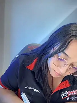 Snapshot of cata_megan chatting on 02/14/25, 01:08 cata megan online show from 02/14/25, 01:08