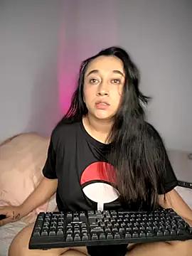 Snapshot of cata_megan chatting on 09/23/25, 11:57 cata megan online show from 09/23/25, 11:57