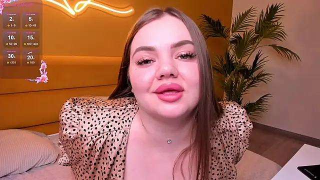 Snapshot of MonikaCharming chatting on 02/05/25, 04:16 MonikaCharming online show from 02/05/25, 04:16