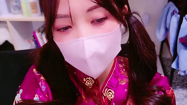 Snapshot of oxo_yuna_oxo chatting on 01/13/25, 02:53 oxo yuna oxo online show from 01/13/25, 02:53