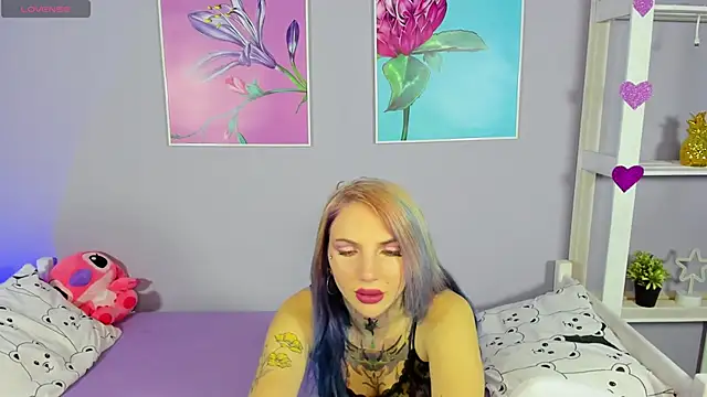 Snapshot of AnneTenet chatting on 12/05/24, 07:38 AnneTenet online show from 12/05/24, 07:38