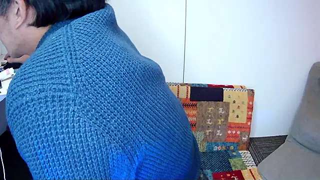 Snapshot of agaupt2 chatting on 12/02/24, 04:20 agaupt2 online show from 12/02/24, 04:20