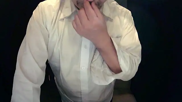 Snapshot of agaupt2 chatting on 12/22/25, 10:45 agaupt2 online show from 12/22/25, 10:45