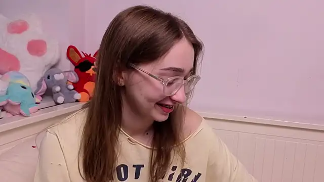 PollyBeev online show from 07/24/26, 07:17