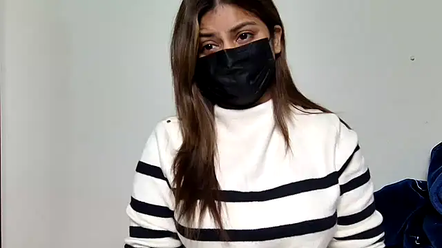 Hoty-Shivangi online show from 01/05/26, 08:12