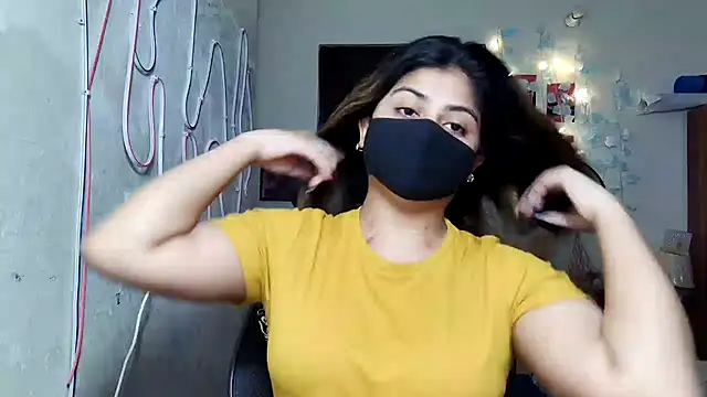 Hoty-Shivangi online show from 07/30/26, 11:31