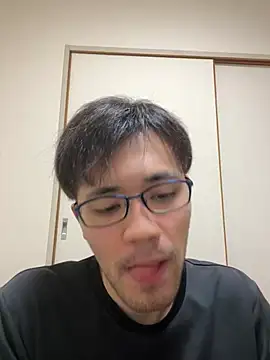 Snapshot of ryusei18570 chatting on 01/26/25, 01:47 ryusei18570 online show from 01/26/25, 01:47