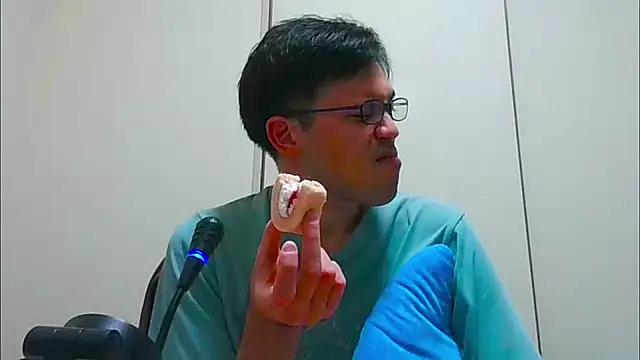 ryusei18570 online show from 01/12/26, 01:27