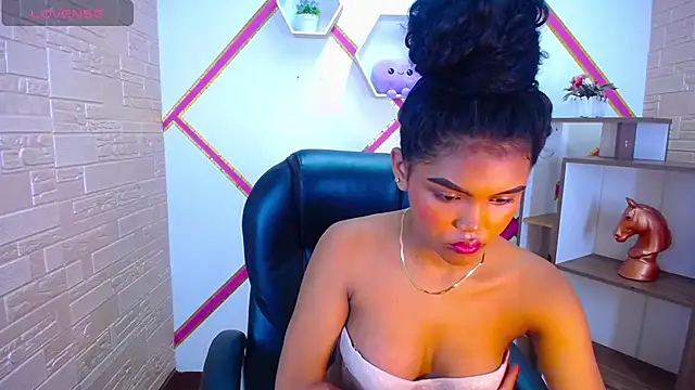 Snapshot of Melody_Stan chatting on 10/10/25, 05:34 Melody Stan online show from 10/10/25, 05:34