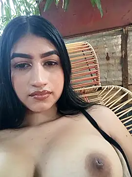 Snapshot of Julix_A chatting on 09/11/25, 07:03 Julix A online show from 09/11/25, 07:03