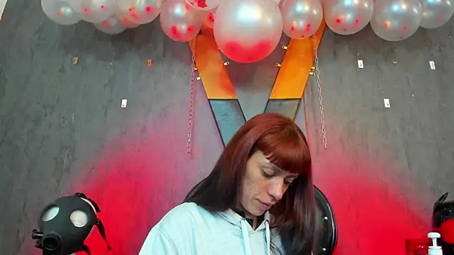 Snapshot of IvanaFetish chatting on 01/07/25, 03:24 IvanaFetish online show from 01/07/25, 03:24