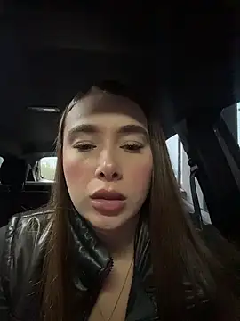 Lanataylor- online show from 04/05/26, 10:29