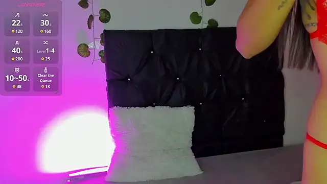 Snapshot of Natasha_by chatting on 12/20/24, 01:22 Natasha by online show from 12/20/24, 01:22