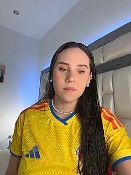  ISABELLA HOT  online show from 06/17/26, 02:29