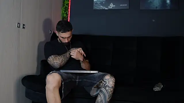 Austin bolt online show from 01/13/26, 03:01