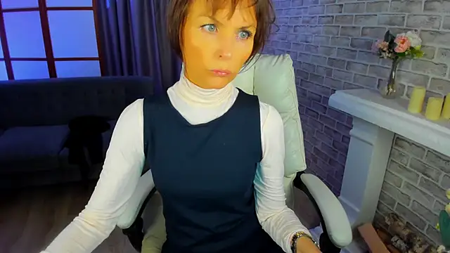 Elizabe th online show from 02/13/25, 10:22