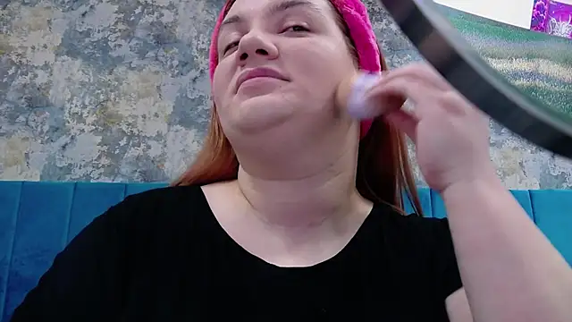 Snapshot of MelanieBrownn chatting on 01/04/25, 08:16 MelanieBrownn online show from 01/04/25, 08:16