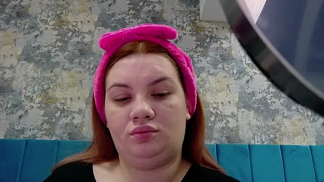 Snapshot of MelanieBrownn chatting on 01/06/25, 03:20 MelanieBrownn online show from 01/06/25, 03:20