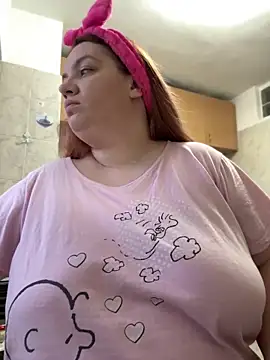 Snapshot of MelanieBrownn chatting on 02/12/25, 05:47 MelanieBrownn online show from 02/12/25, 05:47