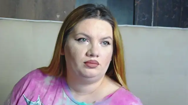 Snapshot of MelanieBrownn chatting on 01/06/26, 07:01 MelanieBrownn online show from 01/06/26, 07:01