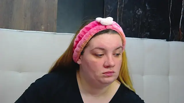 Snapshot of MelanieBrownn chatting on 01/14/26, 06:30 MelanieBrownn online show from 01/14/26, 06:30