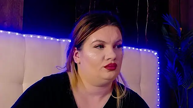 Snapshot of MelanieBrownn chatting on 02/23/26, 05:38 MelanieBrownn online show from 02/23/26, 05:38