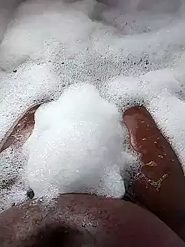 although35 online show from 02/15/25, 10:55