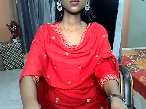 Snapshot of Sabjivali chatting on 02/19/25, 10:45 Sabjivali online show from 02/19/25, 10:45