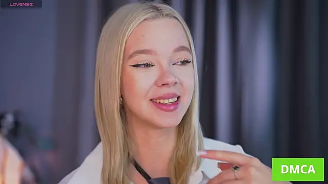  AlinaBailey online show from 10/25/25, 07:38