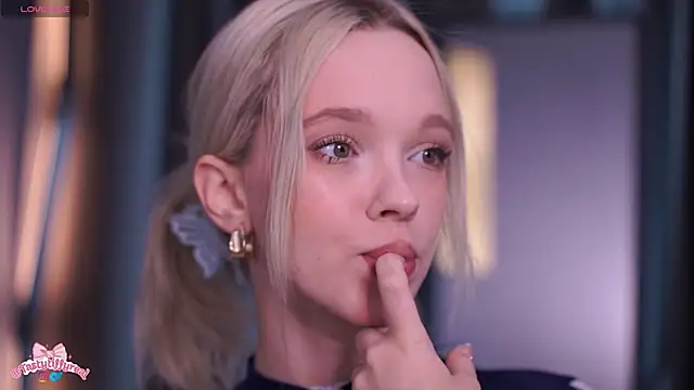  AlinaBailey online show from 03/13/26, 10:22