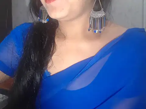 Snapshot of Indianstreamm chatting on 12/18/24, 04:53 Indianstreamm online show from 12/18/24, 04:53