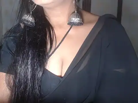 Snapshot of Indianstreamm chatting on 03/01/25, 05:38 Indianstreamm online show from 03/01/25, 05:38