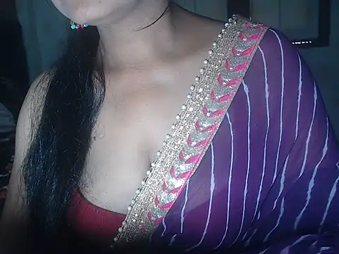 Snapshot of Indianstreamm chatting on 03/09/25, 09:35 Indianstreamm online show from 03/09/25, 09:35