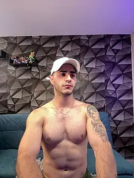 Snapshot of Tayler_duster chatting on 01/05/25, 02:19 Tayler duster online show from 01/05/25, 02:19