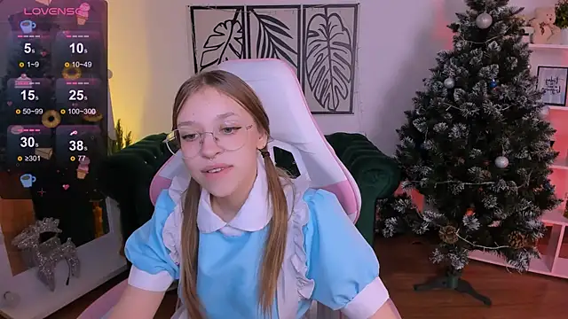 LayriantaVee online show from 01/11/25, 07:17