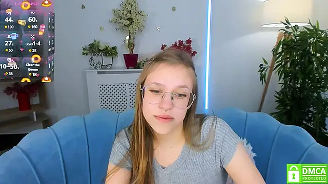 LayriantaVee online show from 02/25/25, 09:53