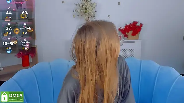 LayriantaVee online show from 09/27/25, 06:18