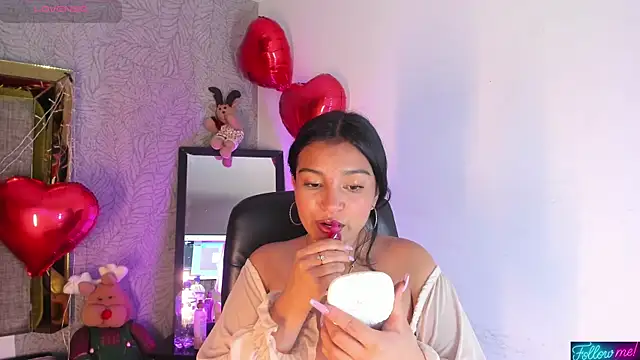 Candys victoria online show from 02/15/26, 03:36