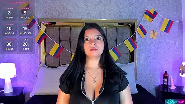 Candys victoria online show from 06/18/26, 04:02