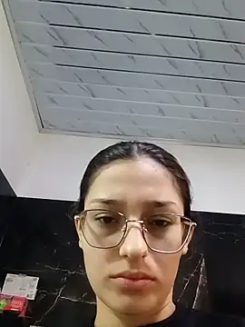 Snapshot of Ary-18 chatting on 03/26/26, 01:49 Ary-18 online show from 03/26/26, 01:49