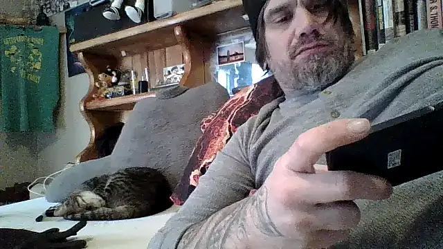 Snapshot of clitstitsandbongrips chatting on 12/03/24, 04:06 clitstitsandbongrips online show from 12/03/24, 04:06