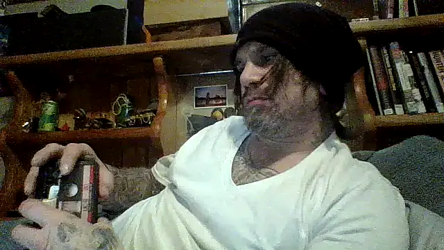 Snapshot of clitstitsandbongrips chatting on 12/11/24, 07:03 clitstitsandbongrips online show from 12/11/24, 07:03