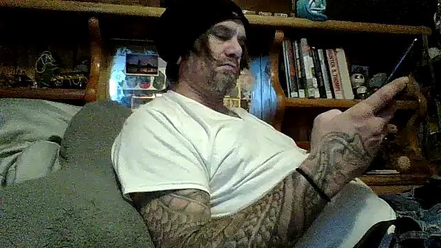 Snapshot of clitstitsandbongrips chatting on 12/11/24, 10:16 clitstitsandbongrips online show from 12/11/24, 10:16