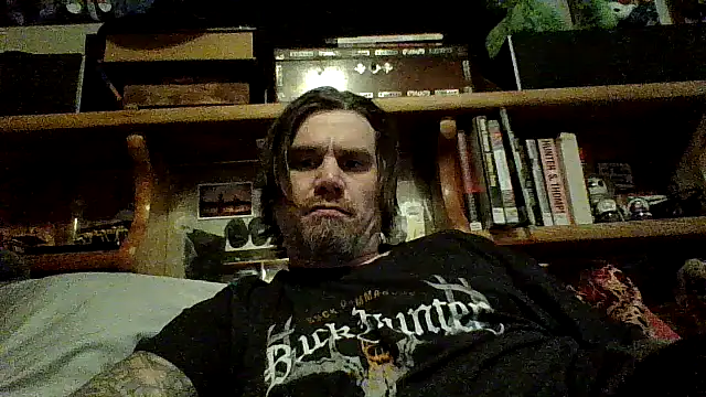 Snapshot of clitstitsandbongrips chatting on 12/20/24, 01:11 clitstitsandbongrips online show from 12/20/24, 01:11